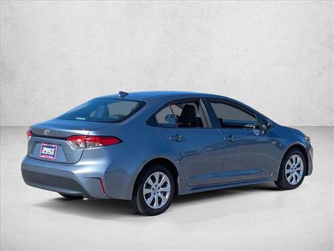 Used 2023 Toyota Corolla LE image 5