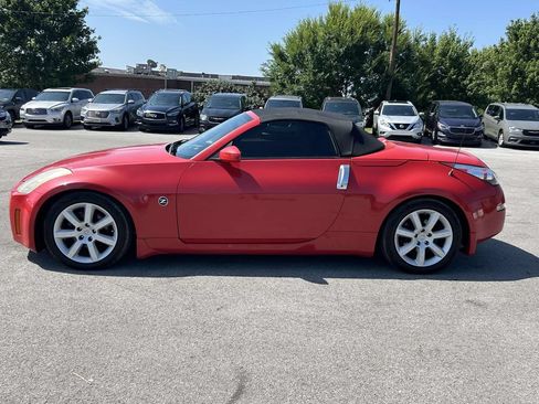 Used 2005 Nissan 350Z Touring RWD image 8