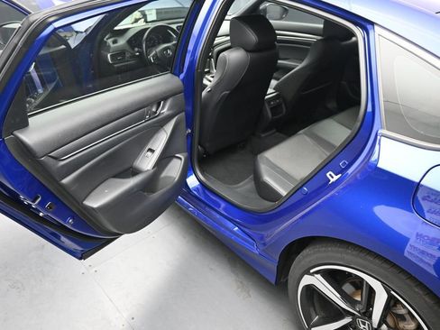 Used 2022 Honda Accord Sport image 17