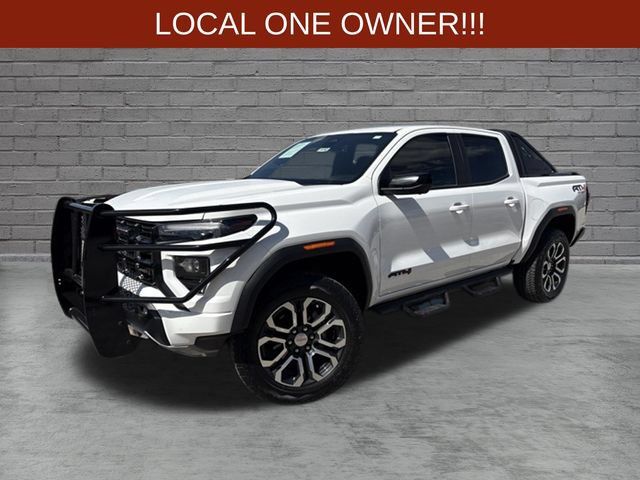 Used 2024 GMC Canyon AT4 w/ Technology Package AWD/4WD image 2