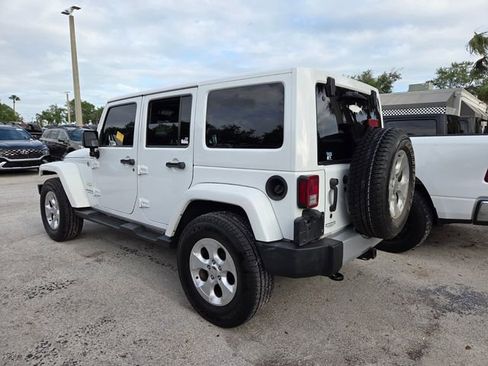 Used 2015 Jeep Wrangler Unlimited Sahara w/ Connectivity Group image 4