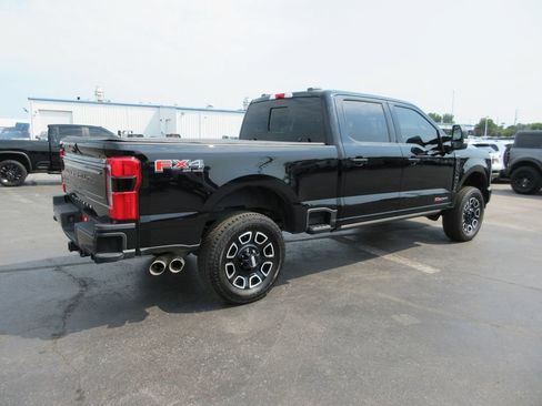 Used 2026 Ford F250 Platinum AWD/4WD image 6