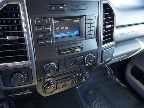 Used 2017 Ford F350 XLT image 30