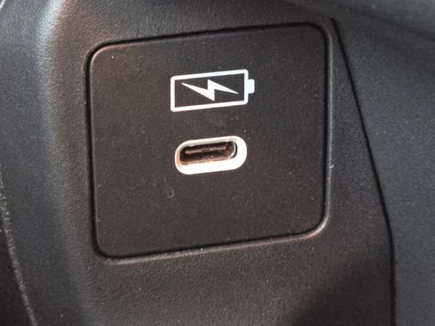 Certified 2025 Honda HR-V Sport image 7