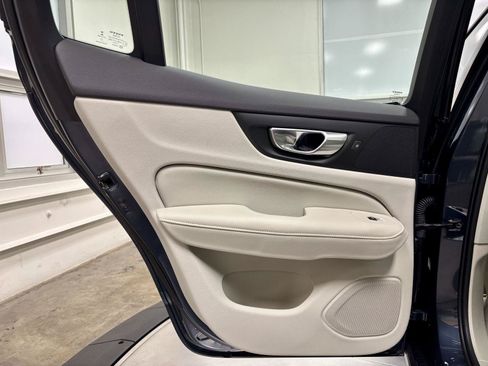 Used 2024 Volvo S60 B5 Plus w/ Climate Package FWD image 17