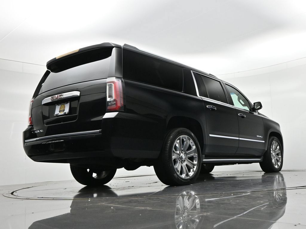 Used 2016 GMC Yukon XL Denali w/ Open Road Package AWD/4WD image 20