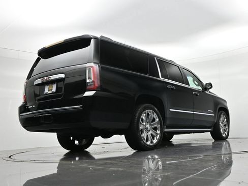 Used 2016 GMC Yukon XL Denali w/ Open Road Package AWD/4WD image 20