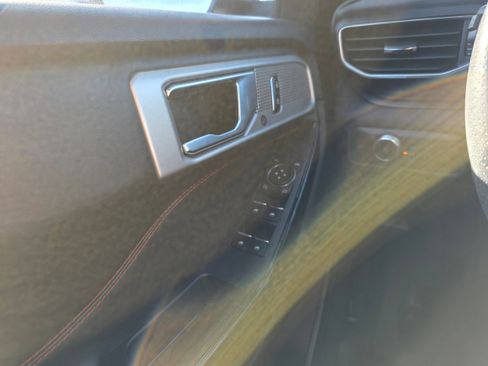 Used 2022 Ford Explorer ST-Line image 17