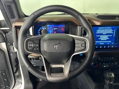 Used 2023 Ford Bronco Outer Banks image 13