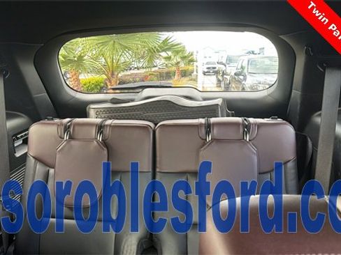 Certified 2022 Ford Explorer Platinum w/ Equipment Group 601A image 11