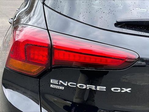 Used 2020 Buick Encore GX Essence w/ Experience Buick Package image 28