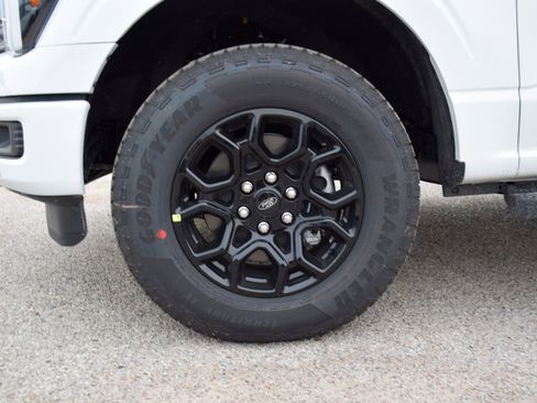 New 2026 Ford F150 Lariat w/ FX4 Off-Road Package image 25