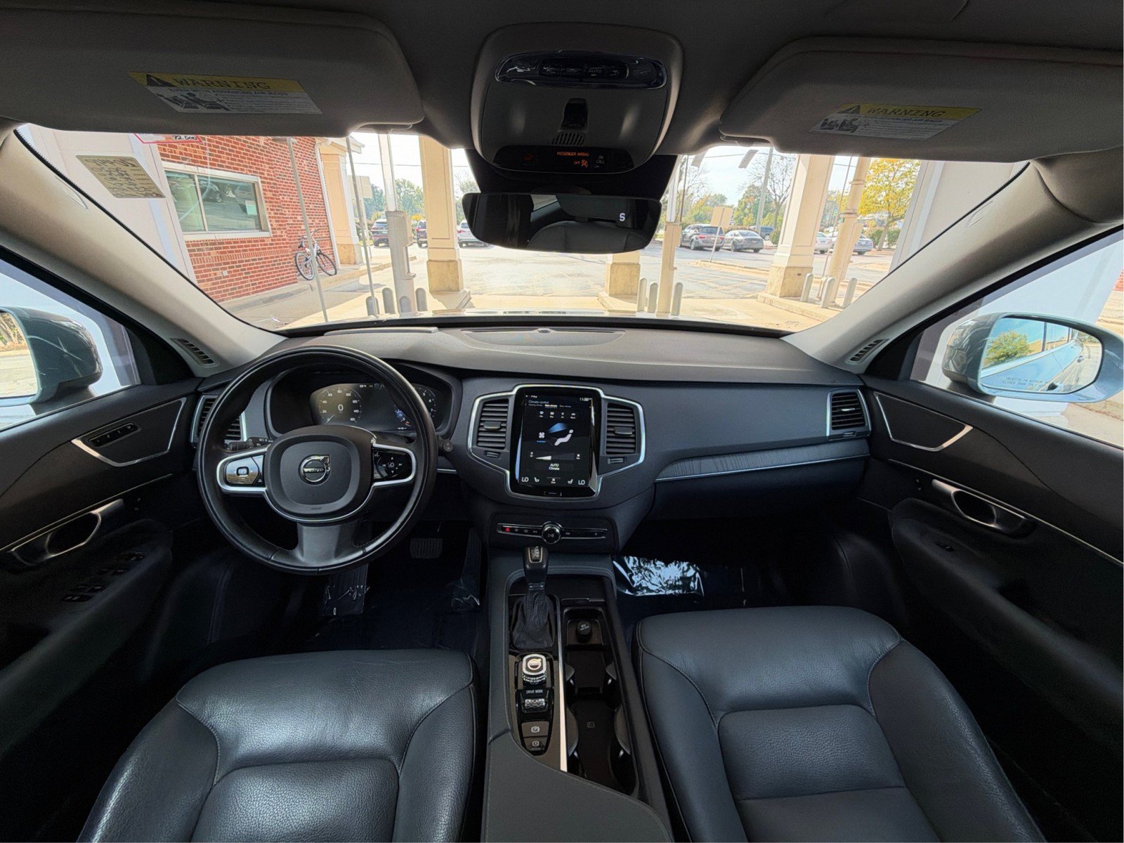 Used 2020 Volvo XC90 T6 Momentum w/ Protection Package Premier AWD/4WD image 14