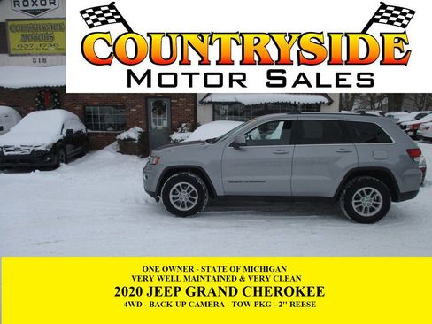 Used 2020 Jeep Grand Cherokee Laredo image 1