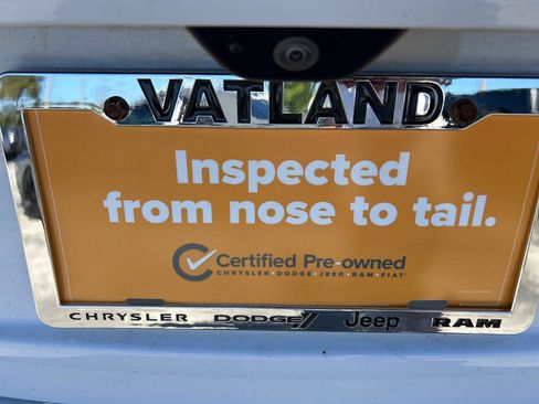 Certified 2023 Jeep Grand Cherokee Limited w/ Luxury Tech Group II image 9