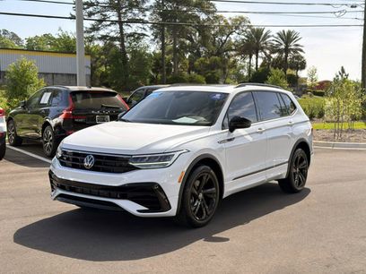 Used 2024 Volkswagen Tiguan SE R-Line