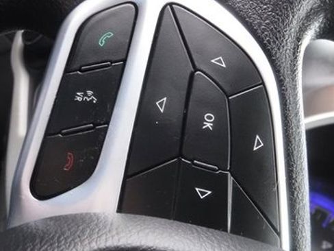 Certified 2020 Chrysler Voyager L image 25