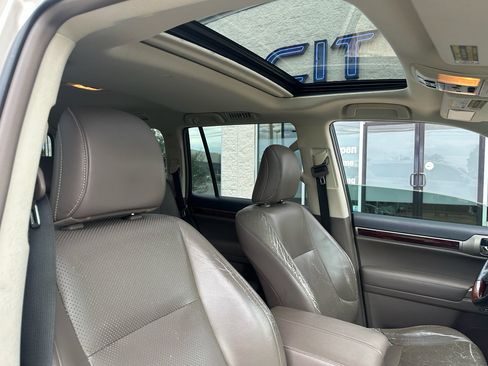 Used 2011 Lexus GX 460 Premium AWD/4WD image 14