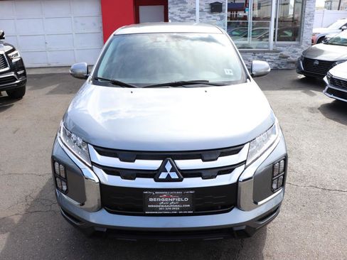 Used 2025 Mitsubishi Outlander Sport SE image 9