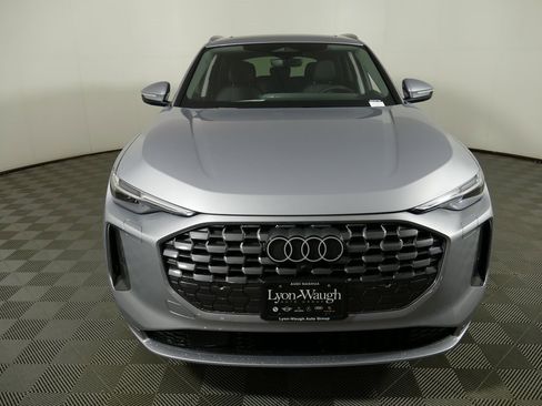 New 2025 Audi Q5 Premium Plus image 8