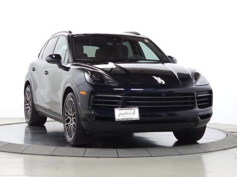 Used 2023 Porsche Cayenne Platinum Edition AWD/4WD image 9
