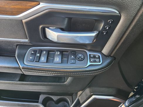 Used 2024 RAM 2500 Laramie image 16