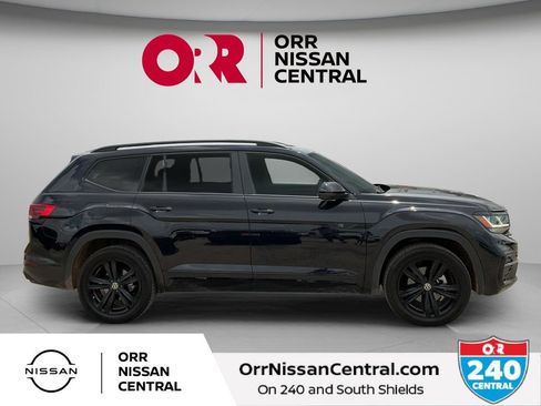 Used 2023 Volkswagen Atlas SEL R-Line AWD/4WD image 4