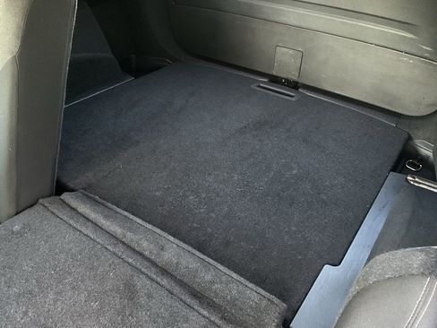 Used 2025 Nissan Rogue SV image 17