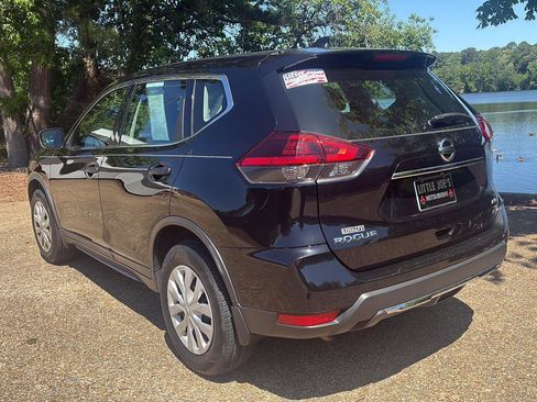 Used 2020 Nissan Rogue S AWD/4WD image 8