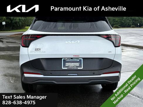 New 2026 Kia Sportage LX w/ LX Convenience Package AWD/4WD image 5