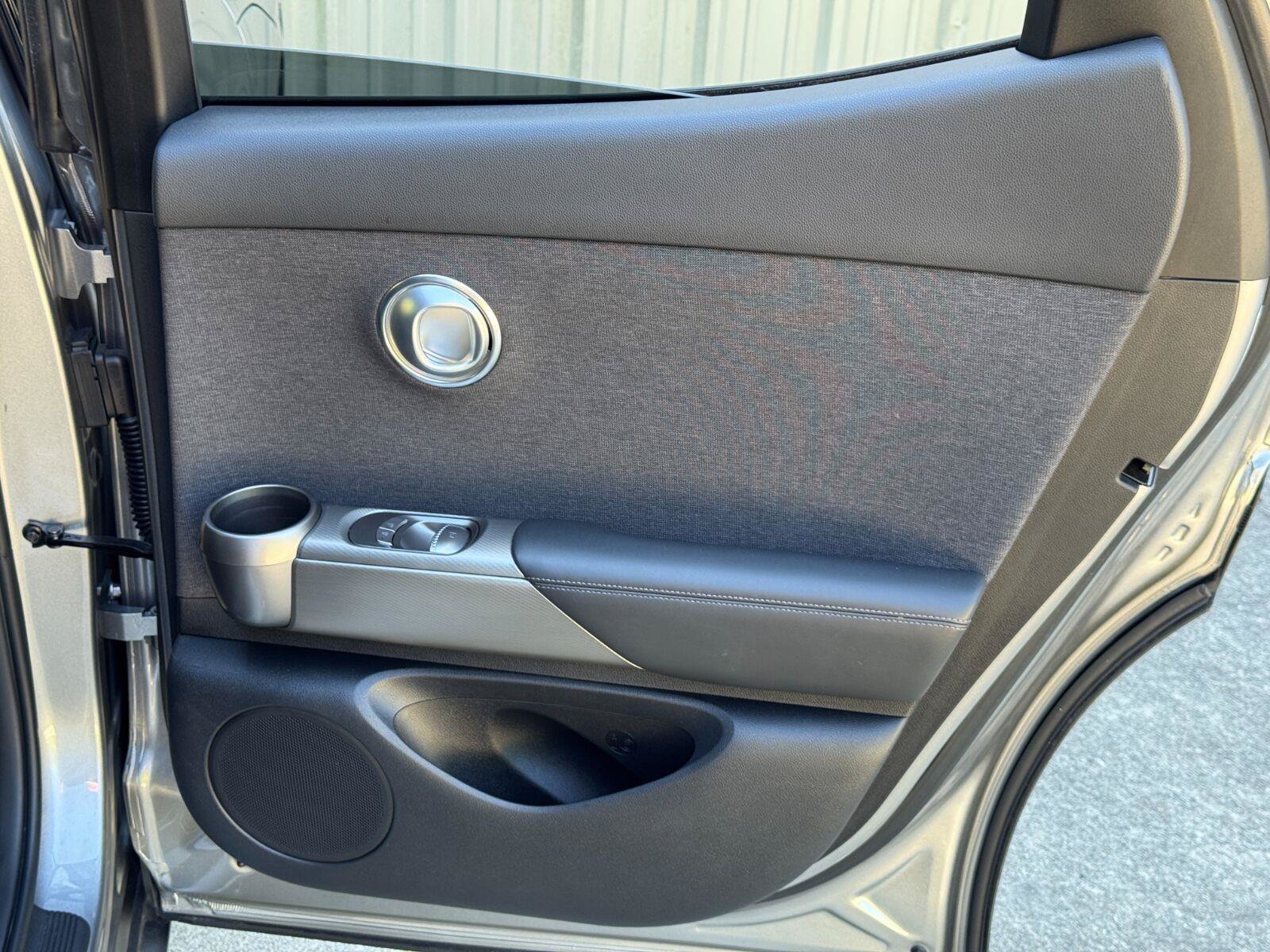 Used 2025 Genesis GV60 RWD image 47