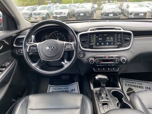 Used 2019 Kia Sorento EX AWD/4WD image 10