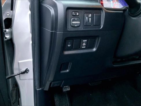 Used 2019 Toyota 4Runner SR5 image 36