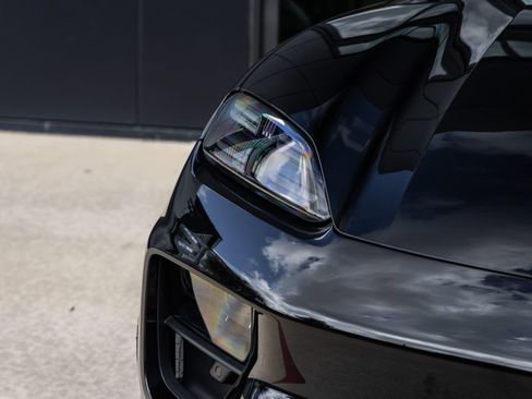 New 2026 Porsche Macan Electric image 18