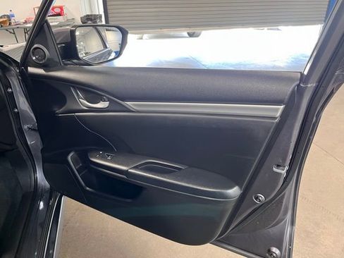 Used 2020 Honda Civic Sport image 12