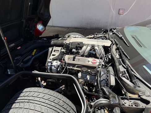 Used 1989 Chevrolet Corvette Convertible RWD image 7