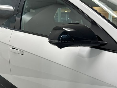 Used 2025 Hyundai Ioniq 5 XRT image 9