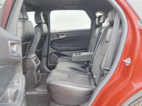 Used 2023 Ford Edge ST image 30