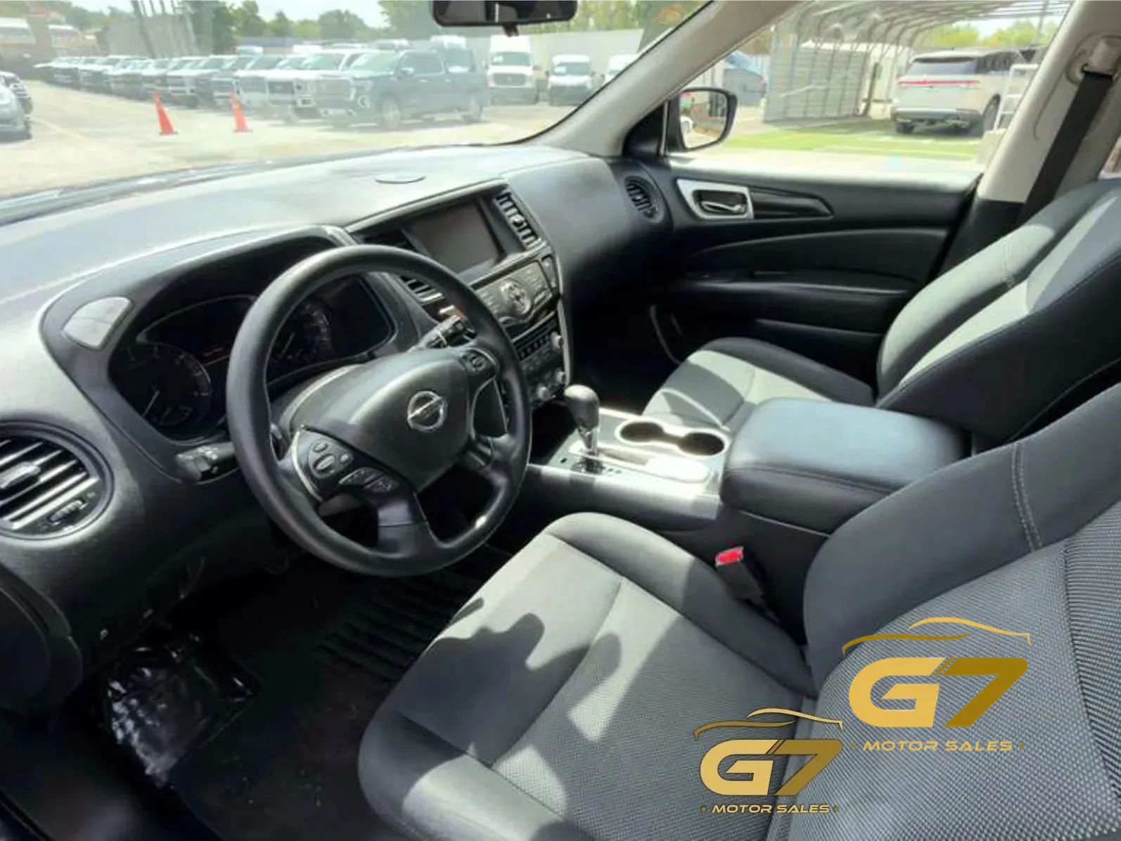 Used 2018 Nissan Pathfinder S FWD image 9