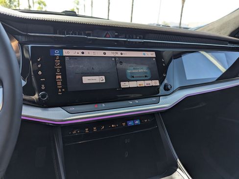 Used 2024 Jeep Wagoneer Launch Edition image 23