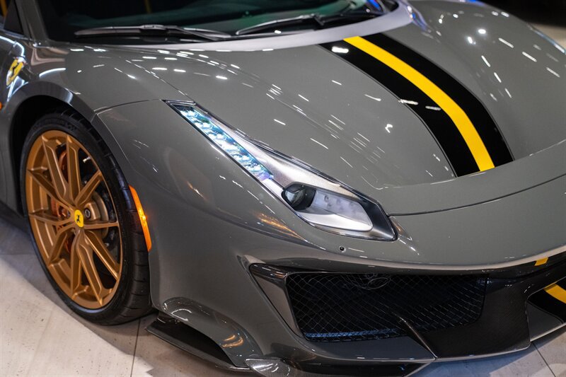 Used 2019 Ferrari 488 Pista Coupe RWD image 11