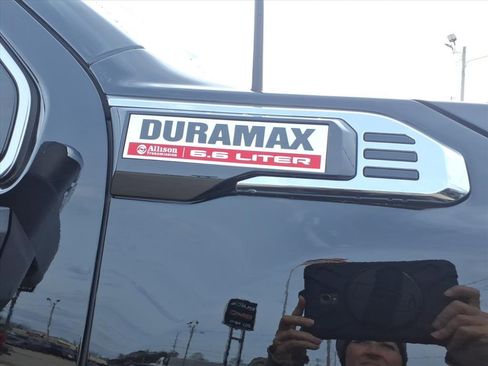 Used 2025 GMC Sierra 2500 Denali image 10