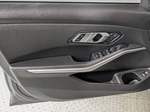 Used 2021 BMW 330i Sedan RWD image 13