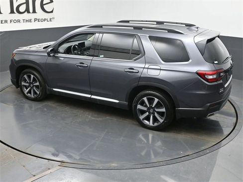 Used 2025 Honda Pilot Touring image 42