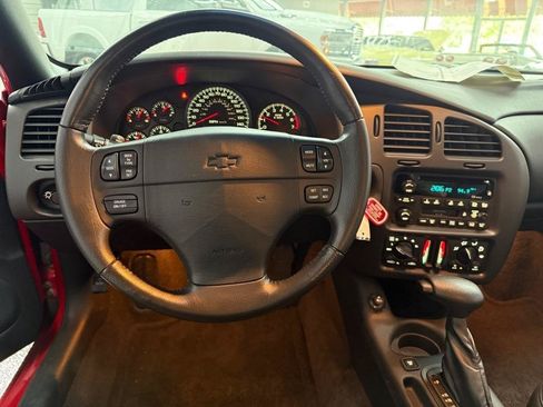 Used 2002 Chevrolet Monte Carlo SS w/ Preferred Equipment Group FWD image 16