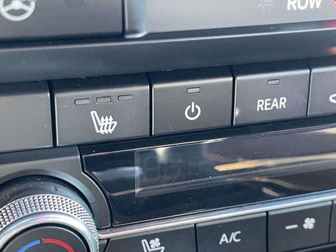 Used 2023 MAZDA CX-9 Carbon Edition image 9