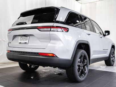 New 2025 Jeep Grand Cherokee Altitude