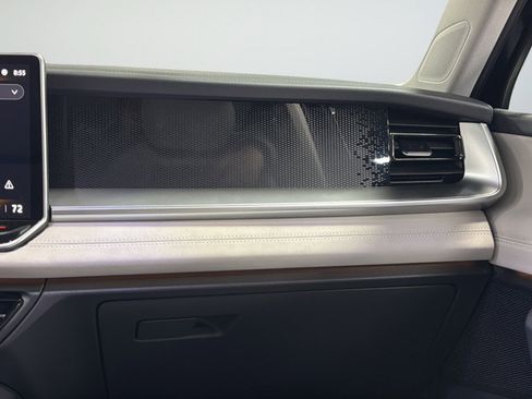 New 2026 Volkswagen Tiguan SE AWD/4WD image 36