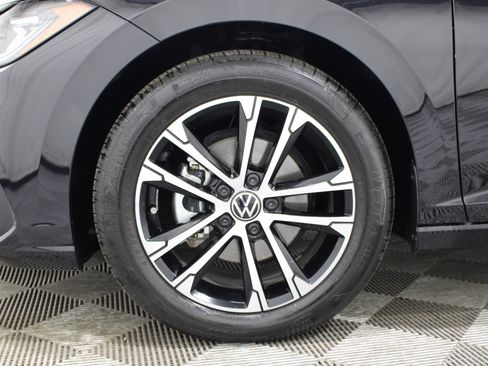 Used 2025 Volkswagen Jetta Sport image 36