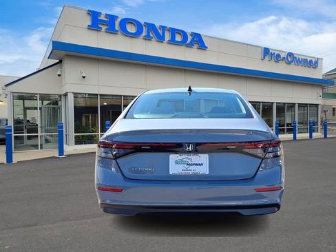 Used 2025 Honda Accord SE image 5